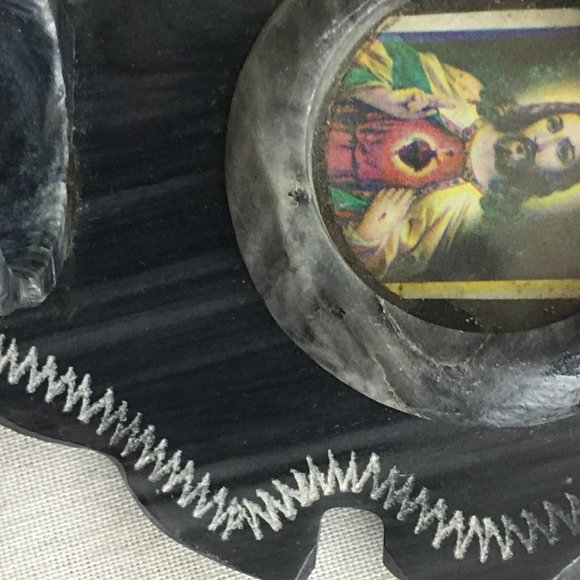 VTG 80s Black Onyx CANDLE HOLDER with RELIGIOUS Catholic Jesus Image - Picture 4 of 5